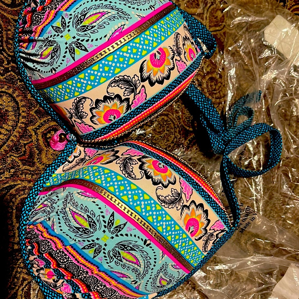 Shade & Shore Bikini Bra. Brand new with tags